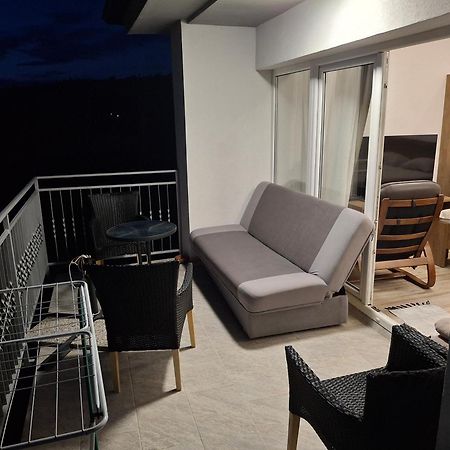 Apartma Med Oljkami - 포르토로즈 외부 사진