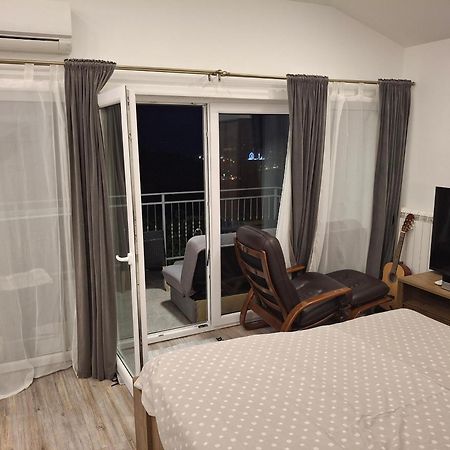 Apartma Med Oljkami - 포르토로즈 외부 사진